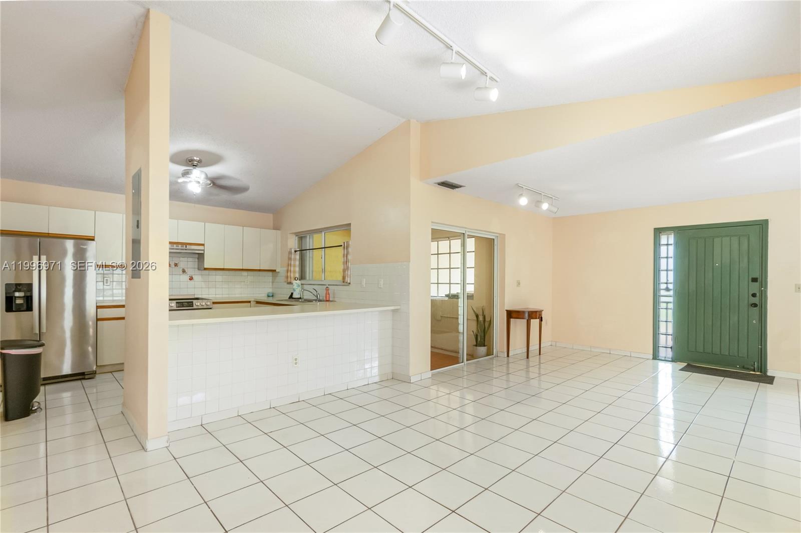 11314 Southwest 73rd Terrace Miami, FL 33173 - Photo 9 of 38