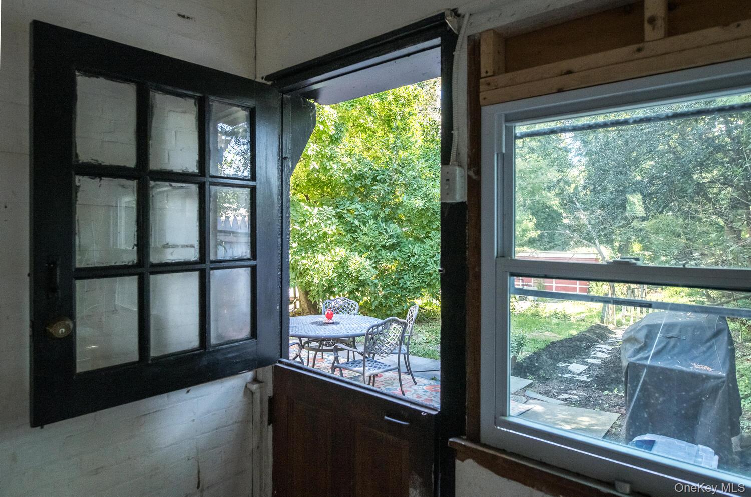 88 South Hamilton Street Poughkeepsie, NY 12601 - Photo 34 of 47 a view of a city from a window