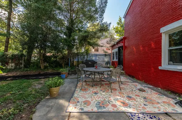 $320,000 | 88 South Hamilton Street, Poughkeepsie, NY 12601