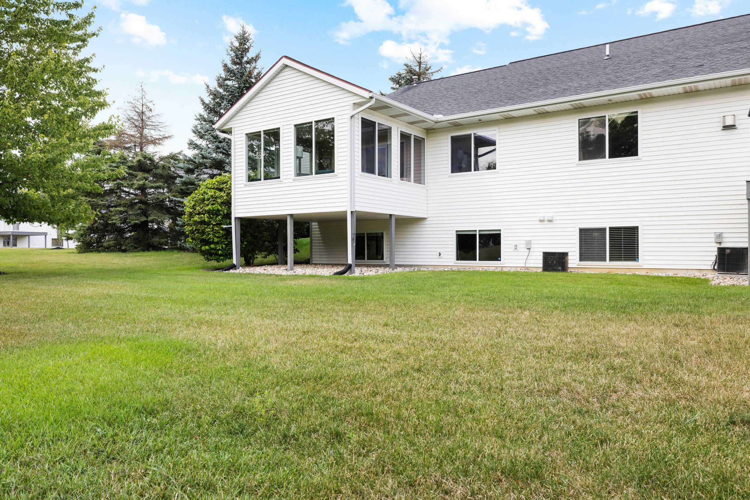 1380 East Point Ridge Holland, MI 49423 - Photo 42 of 44 1380 e. pointe ridge-00040