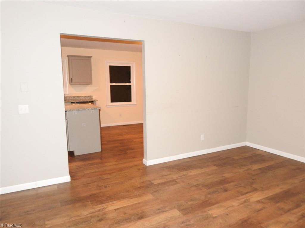 140 Mitchell Cove Road Elkin, NC 28621 - Photo 3 of 9 Gallery Image 3