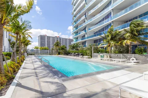 $1,550,000 | 17550 Collins Avenue, Unit 1404, Sunny Isles Beach, FL 33160