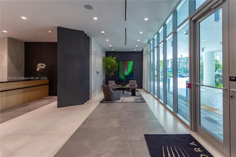 $1,550,000 | 17550 Collins Avenue, Unit 1404, Sunny Isles Beach, FL 33160