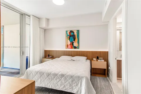 $1,550,000 | 17550 Collins Avenue, Unit 1404, Sunny Isles Beach, FL 33160