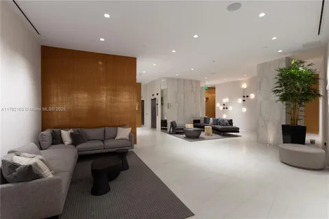 $1,550,000 | 17550 Collins Avenue, Unit 1404, Sunny Isles Beach, FL 33160