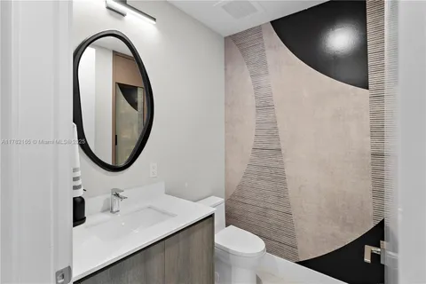 $1,550,000 | 17550 Collins Avenue, Unit 1404, Sunny Isles Beach, FL 33160