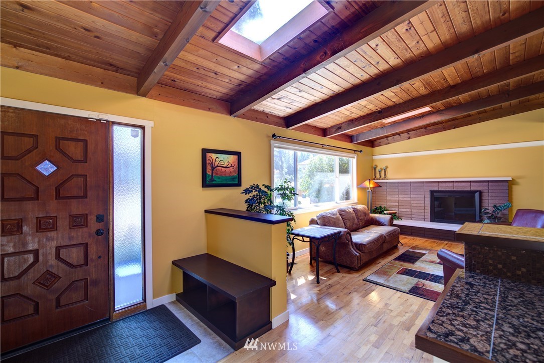 14235 140th Avenue Southeast Renton, WA 98059 - Photo 2 of 25