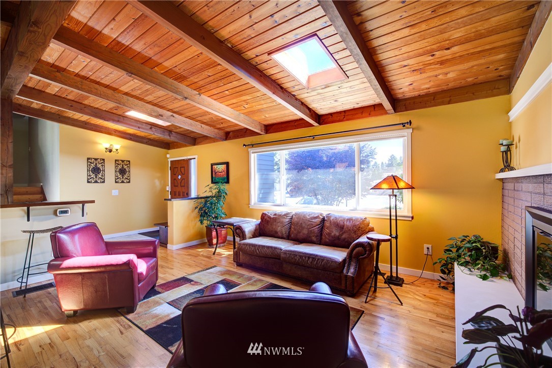14235 140th Avenue Southeast Renton, WA 98059 - Photo 8 of 25