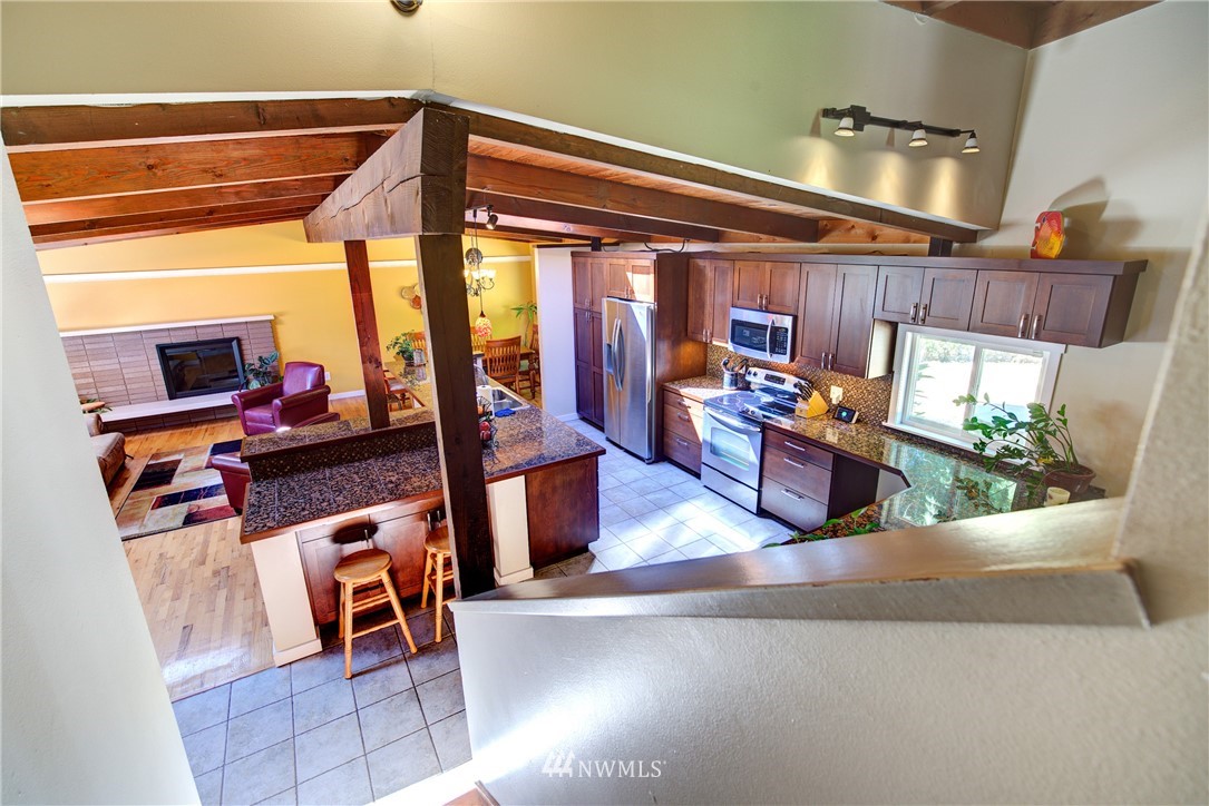 14235 140th Avenue Southeast Renton, WA 98059 - Photo 10 of 25