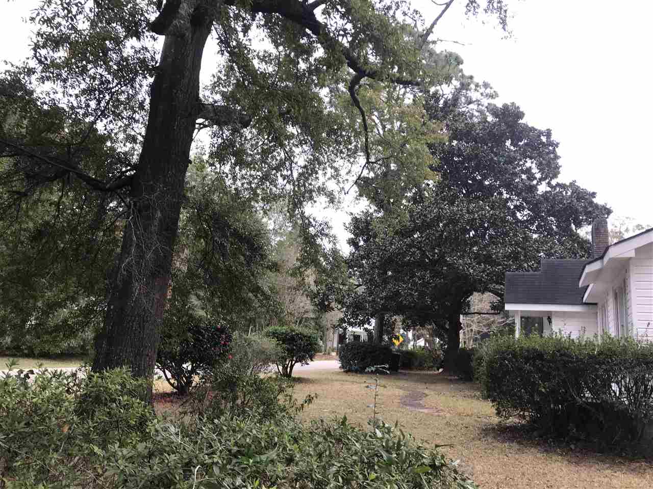 126 Nichols Avenue Fairhope, AL 36532 - Photo 7 of 9