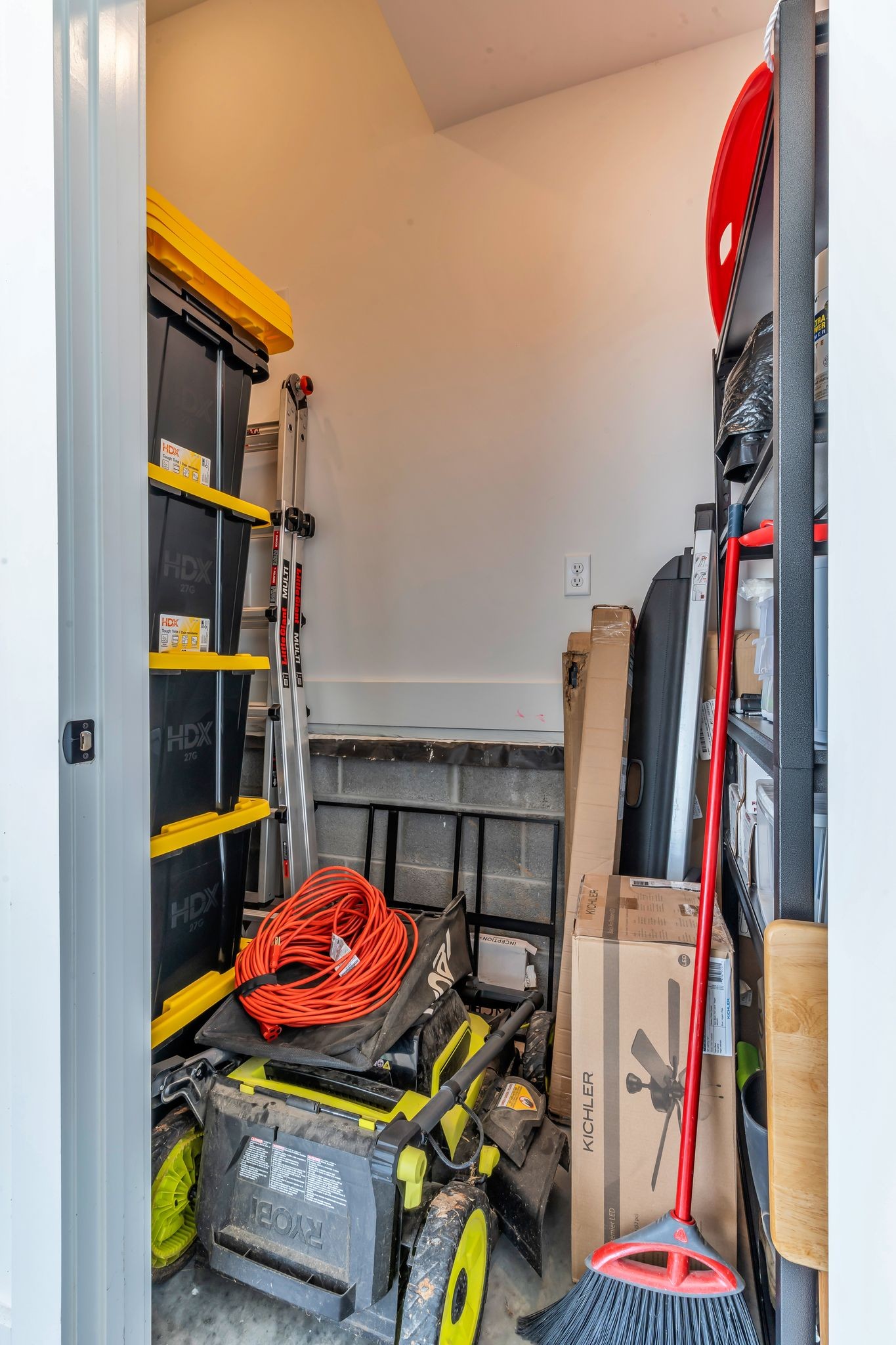 8921 Cedar Grove Road Cross Plains, TN 37049 - Photo 45 of 50 a room with musical instruments