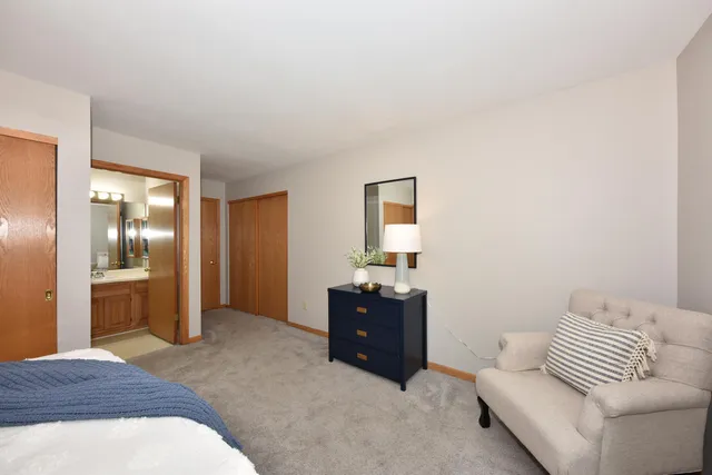 $289,000 | 18575 Brookfield Lake Drive, Unit 61, Brookfield, WI 53045