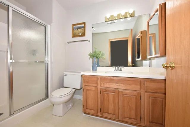 $289,000 | 18575 Brookfield Lake Drive, Unit 61, Brookfield, WI 53045