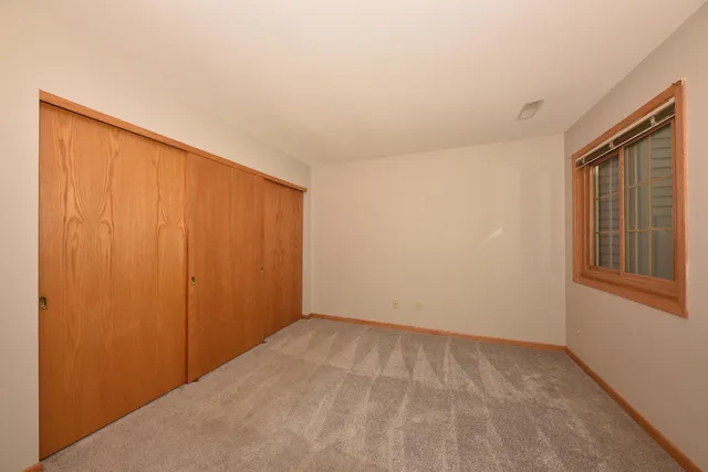 $289,000 | 18575 Brookfield Lake Drive, Unit 61, Brookfield, WI 53045