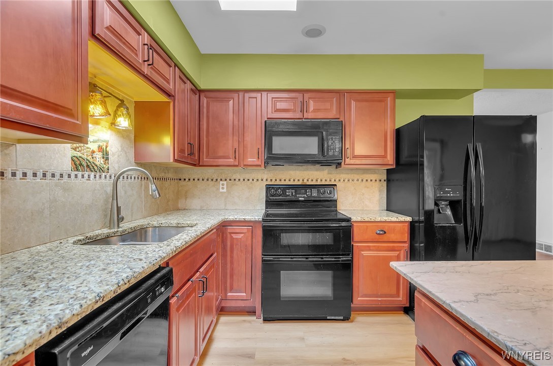 9400 Wehrle Drive, Unit RIGHT Clarence, NY 14031 - Photo 27 of 50