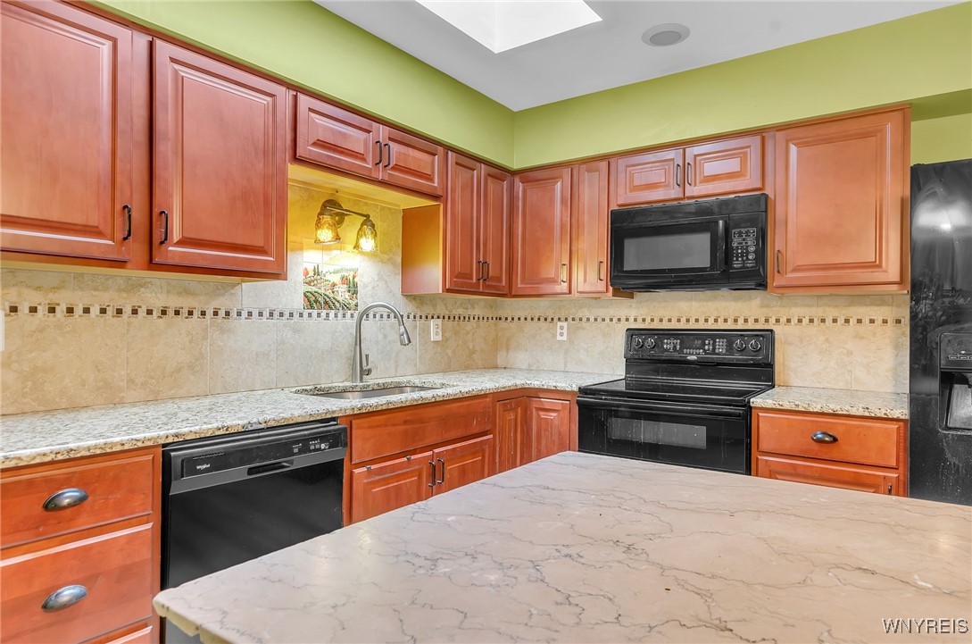 9400 Wehrle Drive, Unit RIGHT Clarence, NY 14031 - Photo 30 of 50