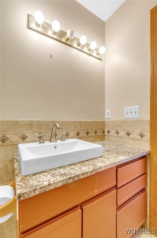 9400 Wehrle Drive, Unit RIGHT Clarence, NY 14031 - Photo 37 of 50