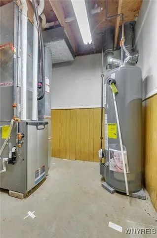 $2,300 | 9400 Wehrle Drive, Unit RIGHT, Clarence, NY 14031