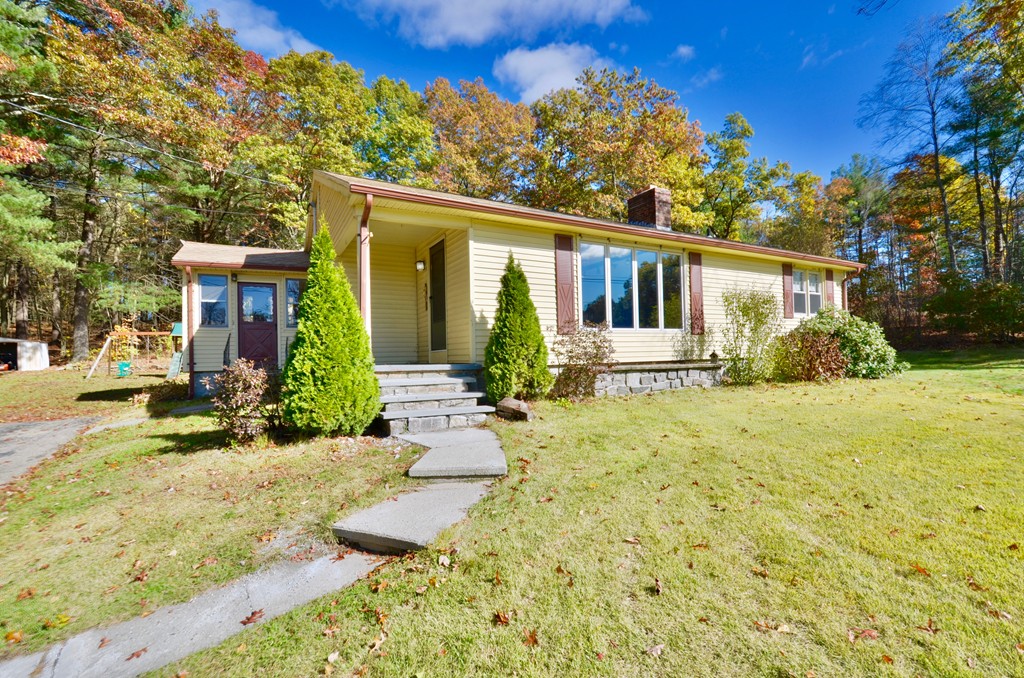 96 Charlton Road Dudley, MA 01571 - Photo 1 of 17