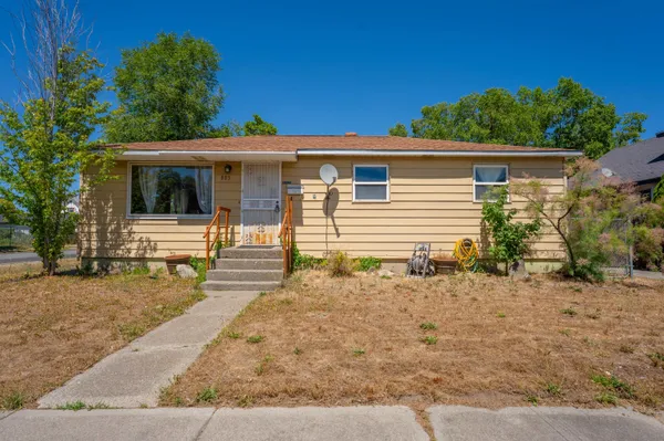 $289,000 | 803 East Princeton Avenue, Spokane, WA 99207