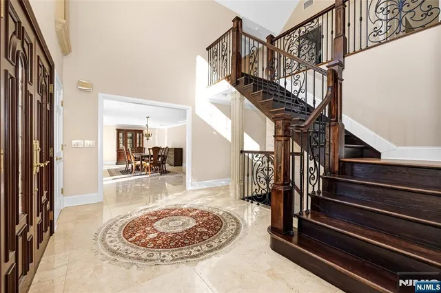 $2,890,000 | 7 Orchard Lane, Old Tappan, NJ 07675