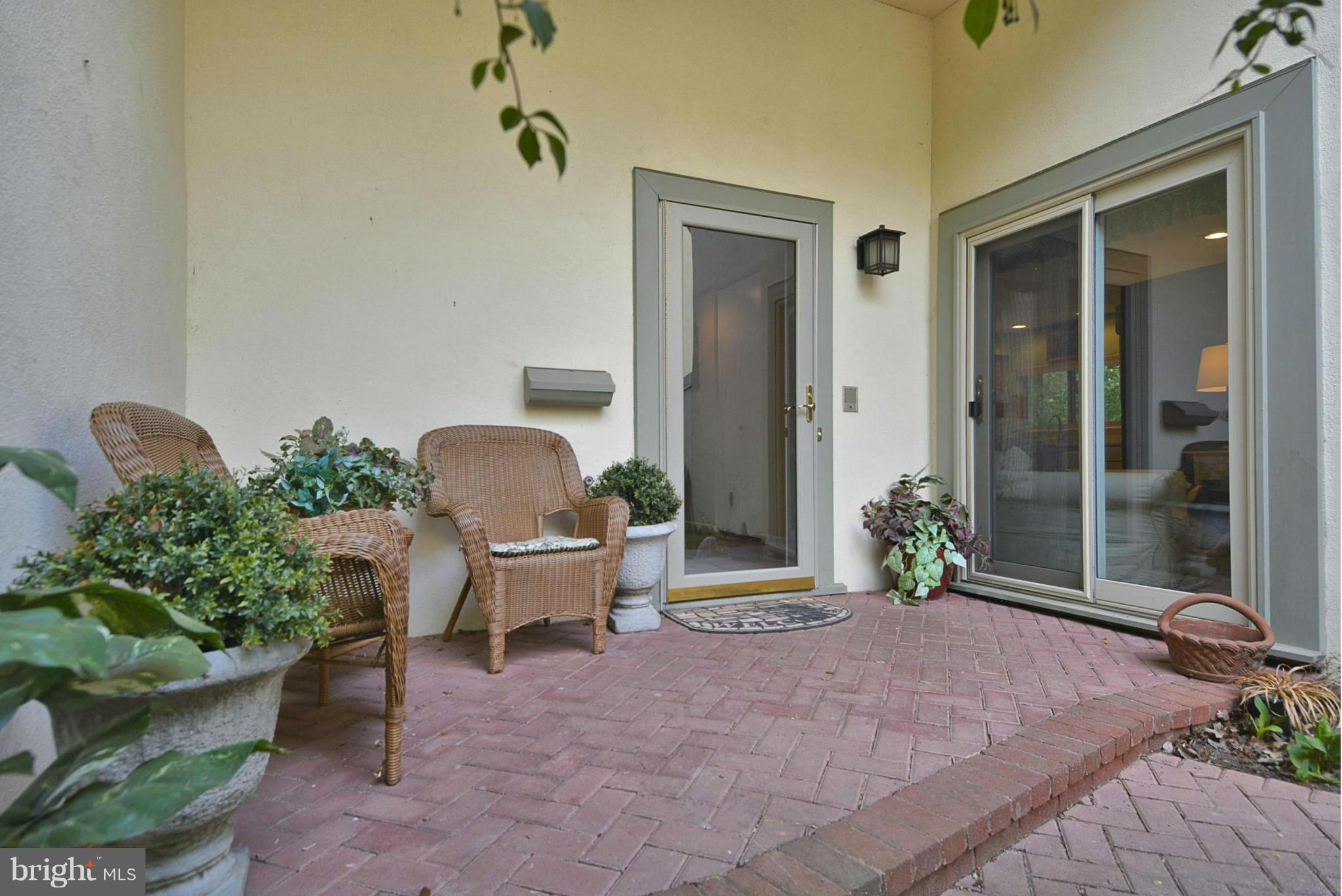 1601 Inlet Court Reston, VA 20190 - Photo 20 of 29 a lobby with furniture and potted plant