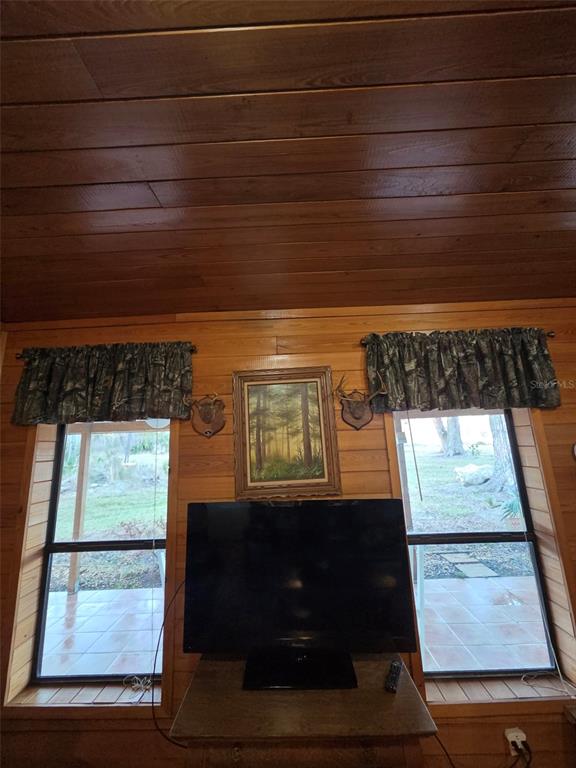 1106 Fox Hunter S Road Perry, FL 32348 - Photo 11 of 23 a view of washer and dryer