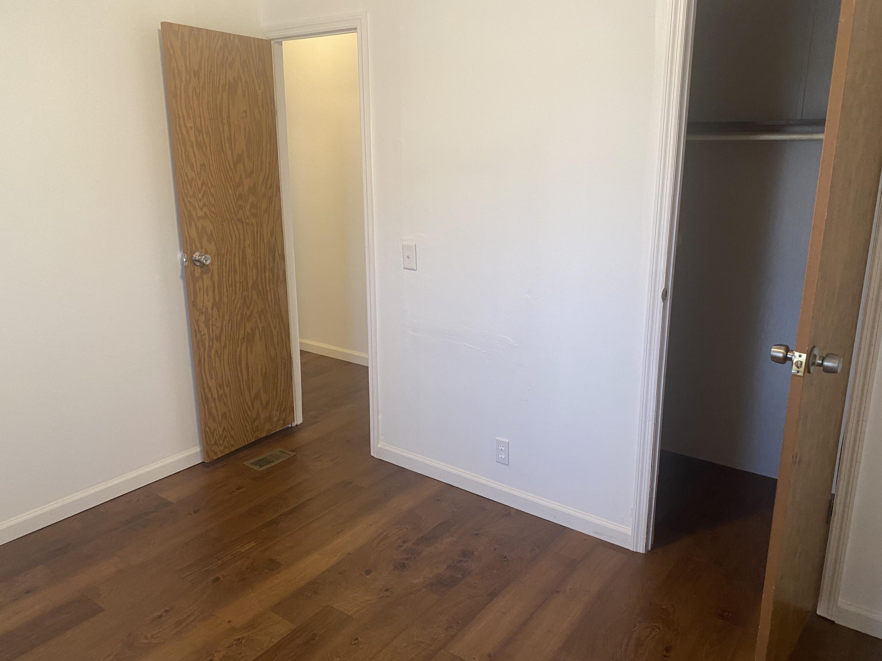 349 Grapevine Road Summerville, SC 29483 - Photo 17 of 34 Bedroom 1