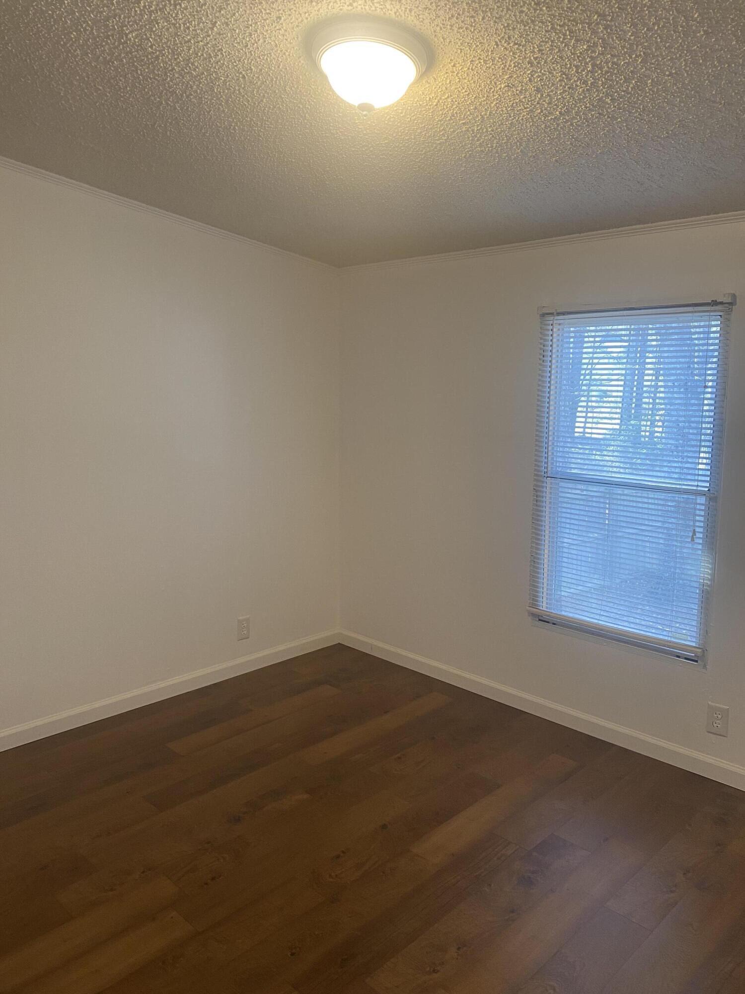 349 Grapevine Road Summerville, SC 29483 - Photo 18 of 34 Bedroom 1
