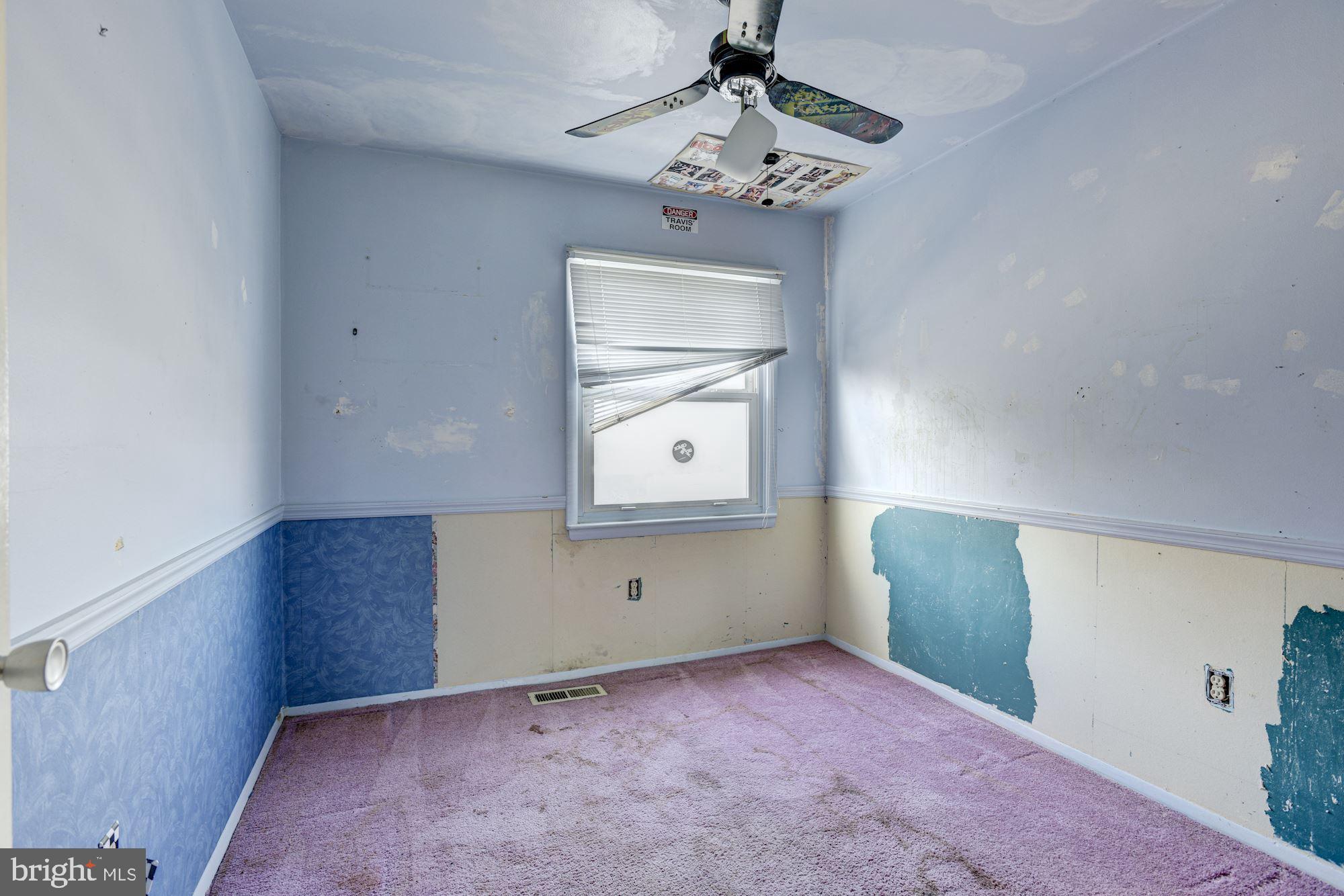 702 Seawall Road Baltimore, MD 21221 - Photo 12 of 17 Bedroom