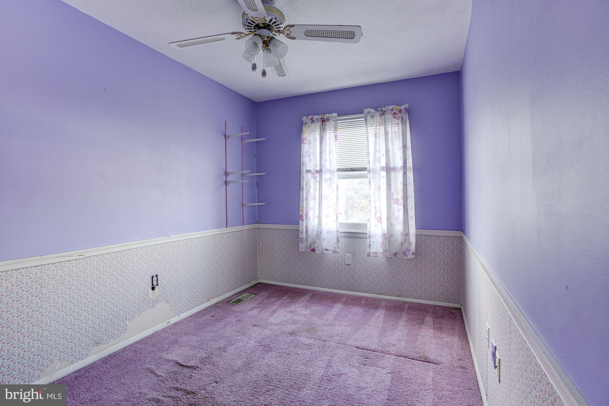 702 Seawall Road Baltimore, MD 21221 - Photo 14 of 17 Bedroom