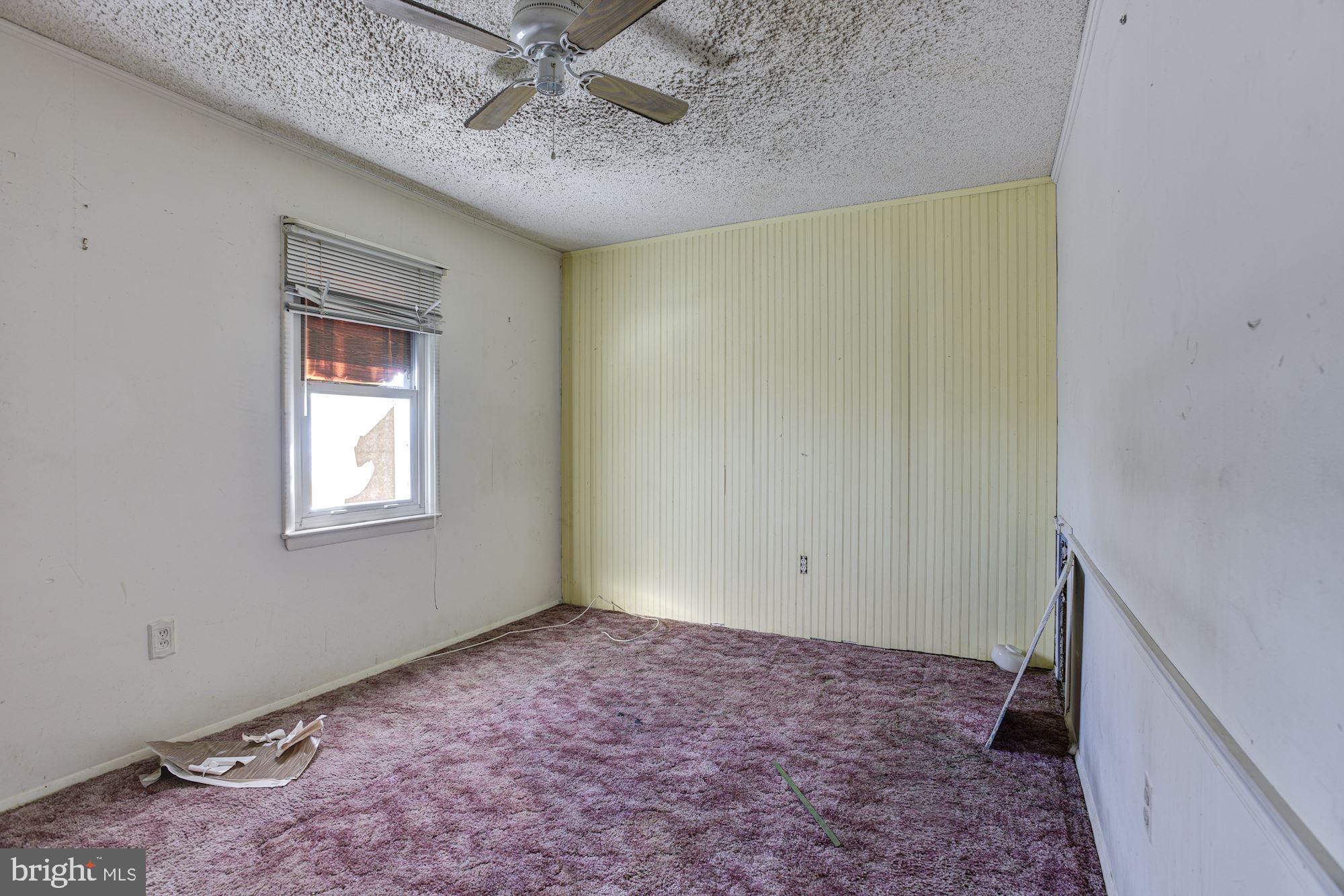 702 Seawall Road Baltimore, MD 21221 - Photo 10 of 17 Primary Bedroom