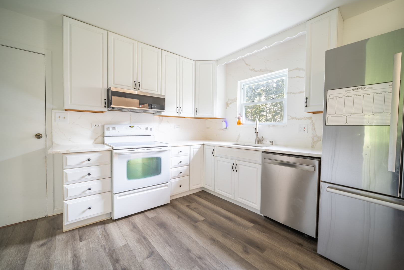 5815 Johnson Road Marengo, IL 60152 - Photo 5 of 38