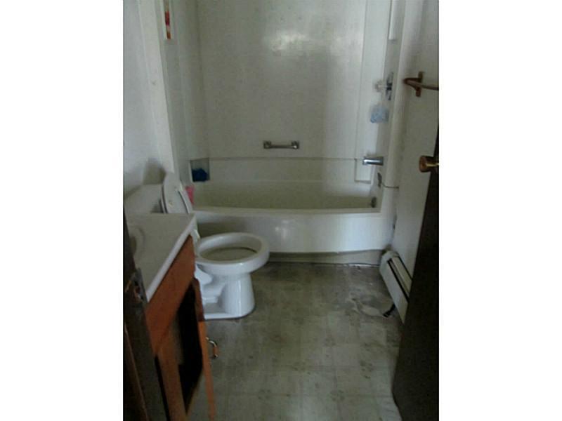 377 Transalpine Road Lincoln, ME 04457 - Photo 7 of 8 Bathroom.