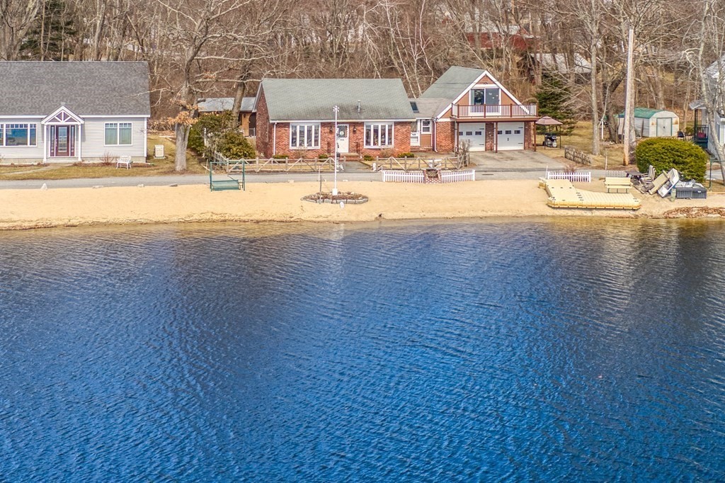 20 Russell Road Chelmsford, MA 01863 - Photo 1 of 32
