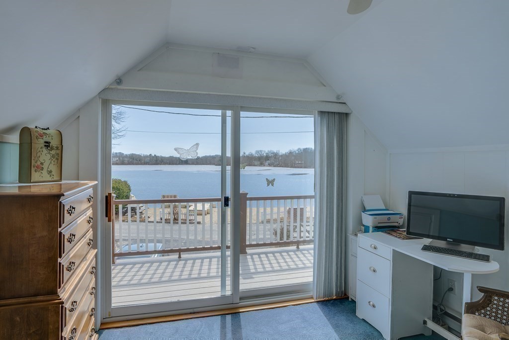 20 Russell Road Chelmsford, MA 01863 - Photo 15 of 32