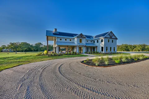 $8,495,000 | 16334 Farm To Market Road 2620, Bedias, TX 77831