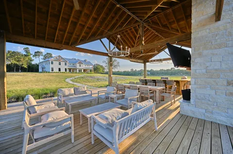 $8,495,000 | 16334 Farm To Market Road 2620, Bedias, TX 77831