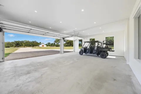 $8,495,000 | 16334 Farm To Market Road 2620, Bedias, TX 77831