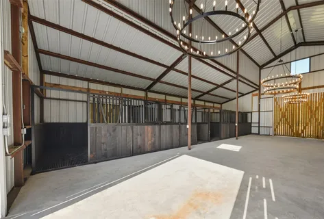 $8,495,000 | 16334 Farm To Market Road 2620, Bedias, TX 77831