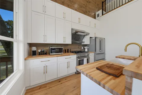 $8,495,000 | 16334 Farm To Market Road 2620, Bedias, TX 77831