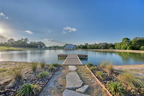 $8,495,000 | 16334 Farm To Market Road 2620, Bedias, TX 77831