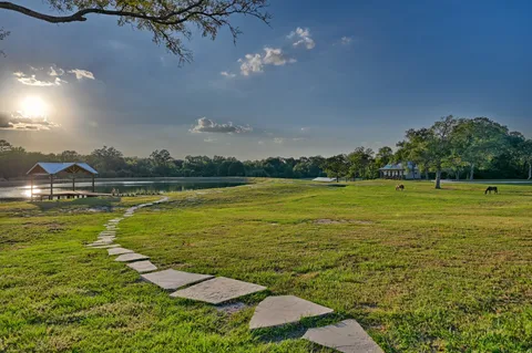 $8,495,000 | 16334 Farm To Market Road 2620, Bedias, TX 77831