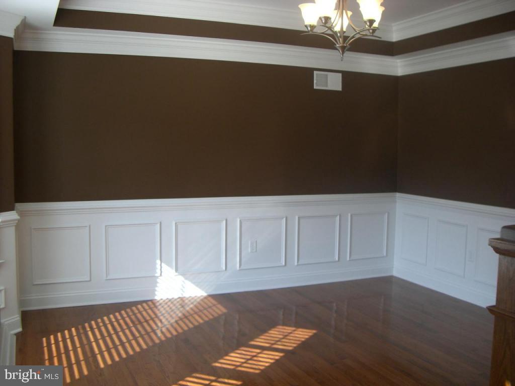 667 Jake Landis Road, Unit 11 Lititz, PA 17543 - Photo 8 of 13 a view of a livingroom with an empty space