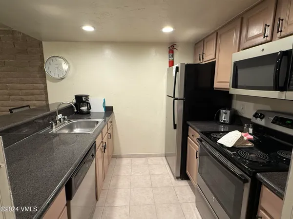 $2,000 | 1020 Vail View Drive, Unit 220434, Vail, CO 81657