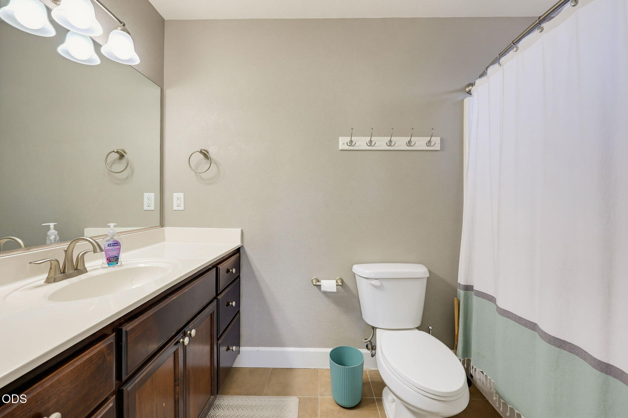 876 Holley Way Central Point, OR 97502 - Photo 27 of 37 Gallery Image 27