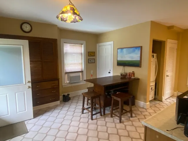 $2,750 | 27 Holton Street, Unit 1, Medford, MA 02155