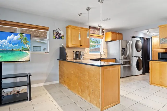 $429,900 | 5554 Southwest 6th Street, Margate, FL 33068