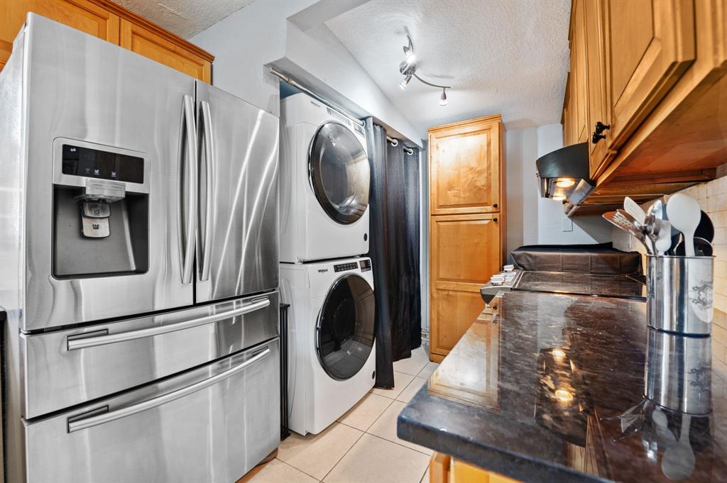 5554 Southwest 6th Street Margate, FL 33068 - Photo 7 of 24