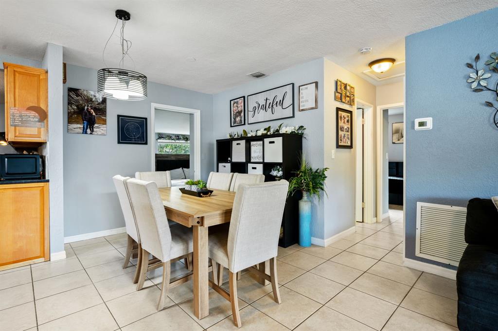 5554 Southwest 6th Street Margate, FL 33068 - Photo 8 of 24